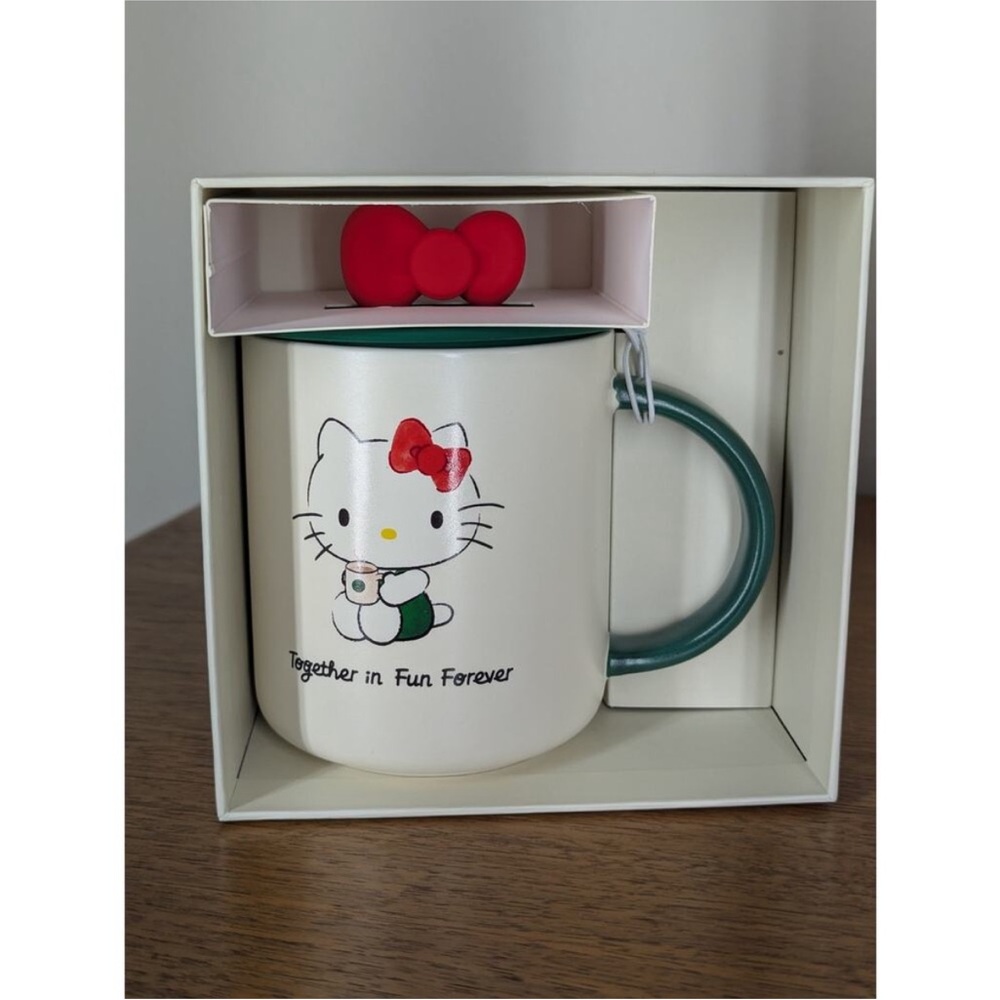 Starbucks Hello Kitty 2025 Limited Edition NWT Set Of 3 Plush Tumbler and Mug - Picture 2 of 6